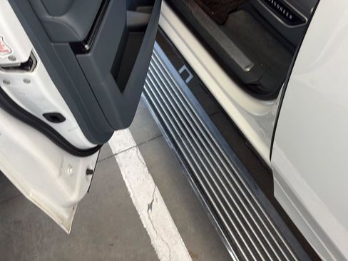 Used 2022 Jeep Grand Wagoneer Series III w/ Flexible Seating Group image 35