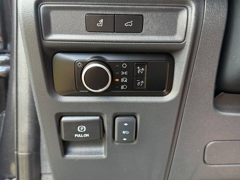 Used 2024 Ford Expedition Max XLT AWD/4WD image 42