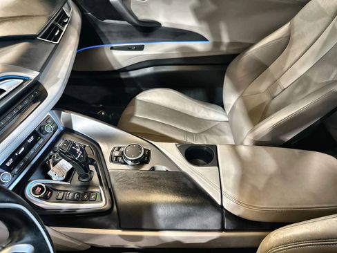 Used 2015 BMW i8 AWD/4WD image 26