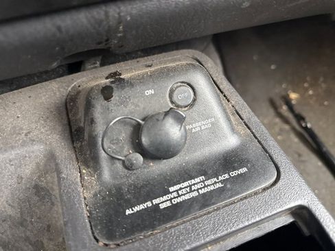 Used 2000 Jeep Wrangler Sport image 34