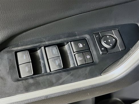Used 2024 Toyota RAV4 Limited image 17