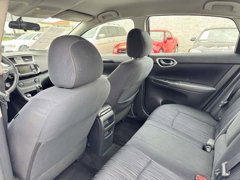 Used 2016 Nissan Sentra SV FWD image 25