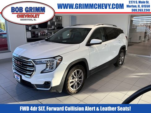 Used 2023 GMC Terrain SLT image 1