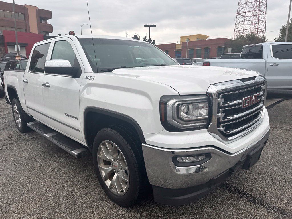 Used 2017 GMC Sierra 1500 SLT w/ SLT Premium Package AWD/4WD image 18