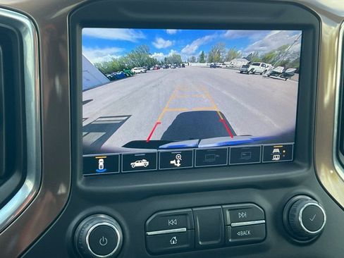 Used 2022 Chevrolet Silverado 1500 High Country AWD/4WD image 15