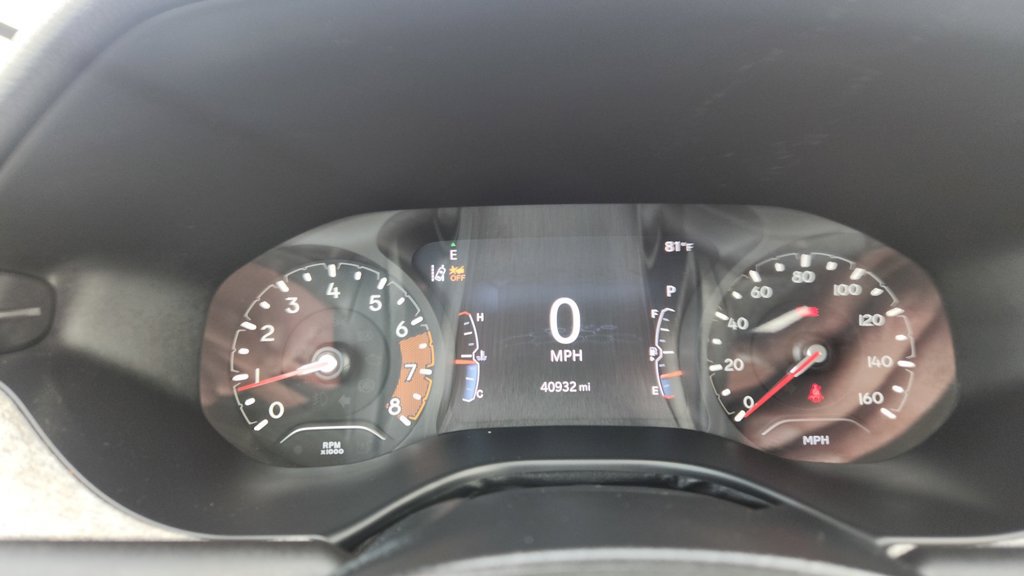 Used 2022 Jeep Compass Latitude w/ Sun and Sound Group AWD/4WD image 22