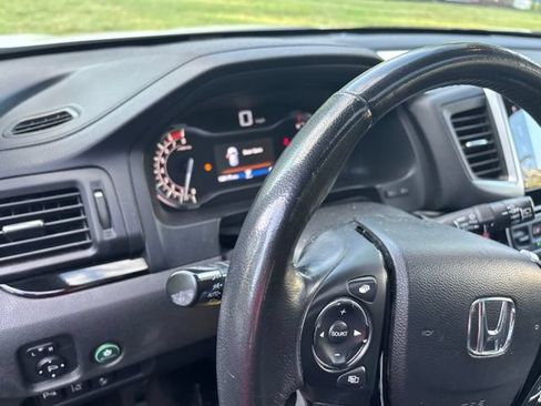Used 2016 Honda Pilot Elite image 17