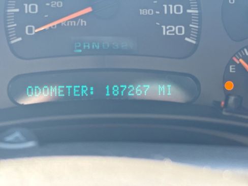 Used 2004 Chevrolet Silverado 2500 LT w/ Skid Plate Package image 13