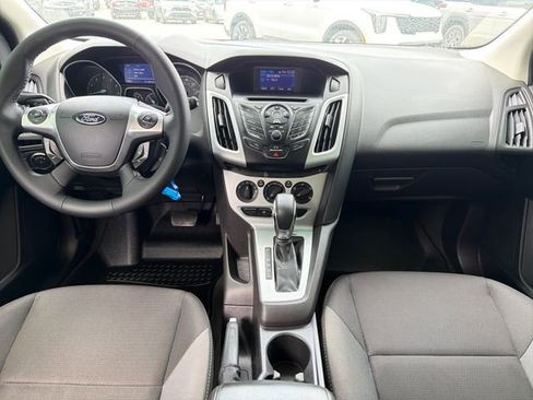 Used 2013 Ford Focus SE FWD image 9