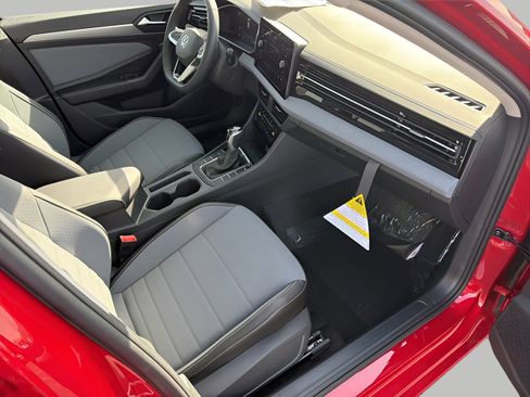 New 2026 Volkswagen Jetta SE image 10