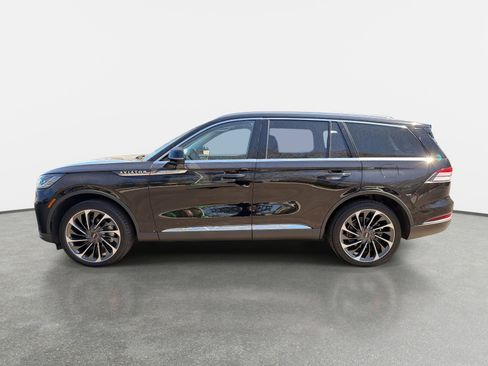 Used 2025 Lincoln Aviator Reserve w/ Equipment Group 201A image 6
