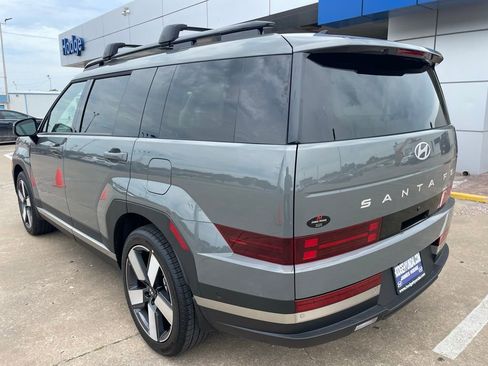 Used 2025 Hyundai Santa Fe Limited FWD image 8