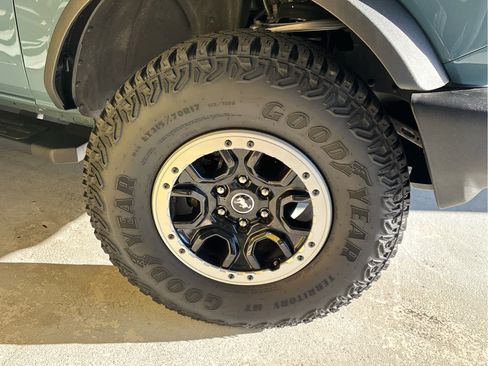 Used 2022 Ford Bronco Big Bend w/ Sasquatch Package image 39