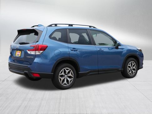 Certified 2022 Subaru Forester Premium w/ Popular Package #1 AWD/4WD image 7