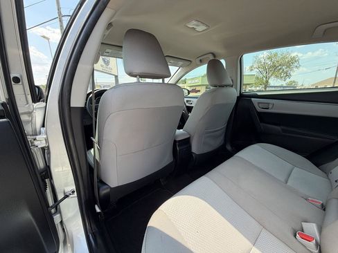 Used 2015 Toyota Corolla LE FWD image 11