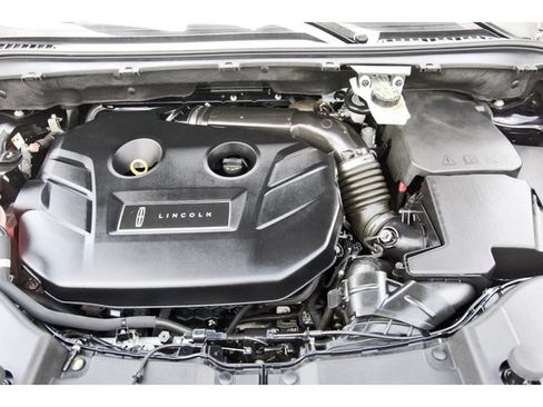 Used 2019 Lincoln MKC Reserve w/ MKC Technology Package FWD image 29