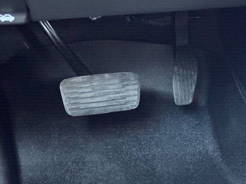 Used 2022 Chevrolet Silverado 1500 High Country w/ Z71 Off-Road Package image 47