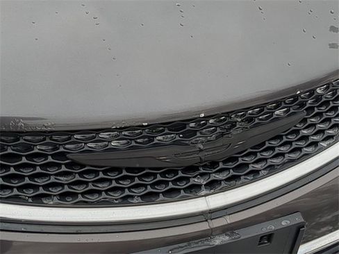 Used 2015 Chrysler 200 Limited image 11