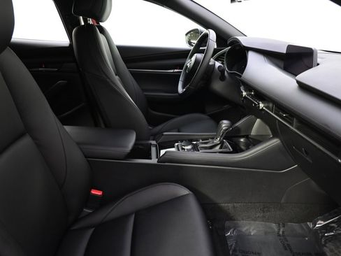 Certified 2025 MAZDA MAZDA3 s Sport image 16