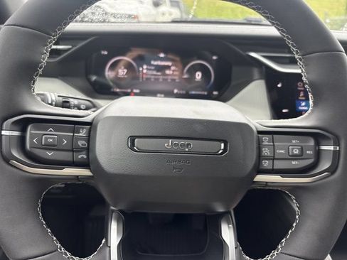 New 2026 Jeep Cherokee Laredo AWD/4WD image 23
