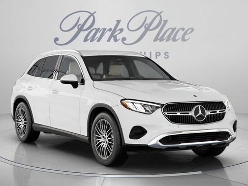 Certified 2026 Mercedes-Benz GLC 300 image 33