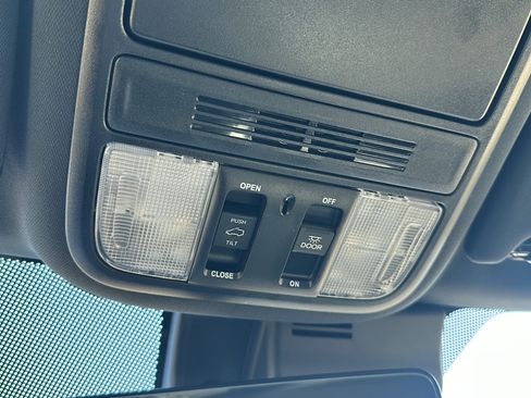 Used 2023 Honda Passport EX-L image 37