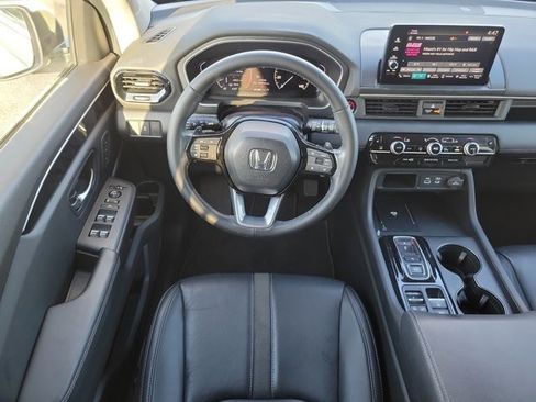 Used 2024 Honda Pilot EX-L image 12