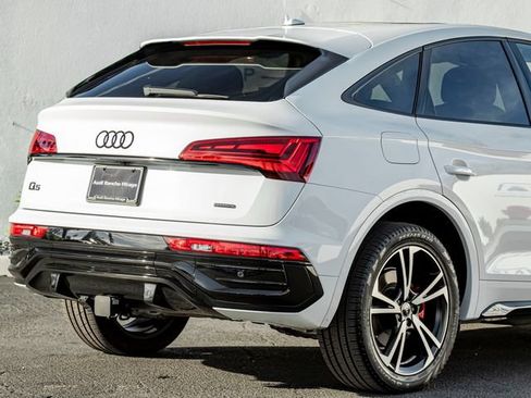 Used 2025 Audi Q5 2.0T Premium Plus w/ Premium Plus Package AWD/4WD image 10