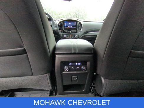 Used 2023 Chevrolet Traverse LT AWD/4WD image 22