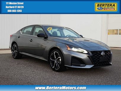 Used 2023 Nissan Altima 2.5 SR