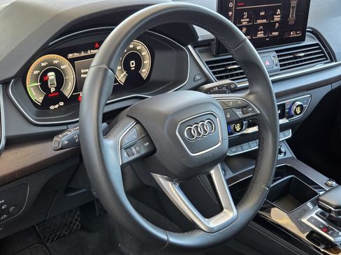 Used 2023 Audi Q5 e Premium Plus w/ Premium Plus Package AWD/4WD image 25