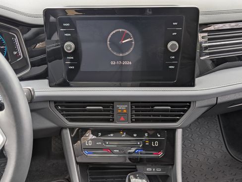 Used 2025 Volkswagen Jetta SEL image 26