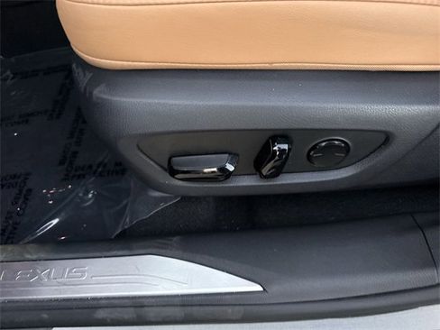 Certified 2025 Lexus RX 350 Premium Plus image 12