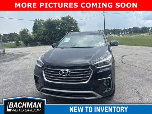 Used 2019 Hyundai Santa Fe XL w/ Cargo Package FWD image 3