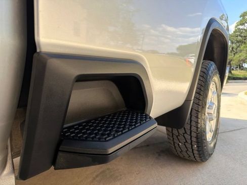 Used 2020 Chevrolet Silverado 2500 LTZ w/ LTZ Texas Edition AWD/4WD image 28