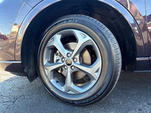 Certified 2023 Ford Escape ST-Line w/ Tech Pack #1 AWD/4WD image 3