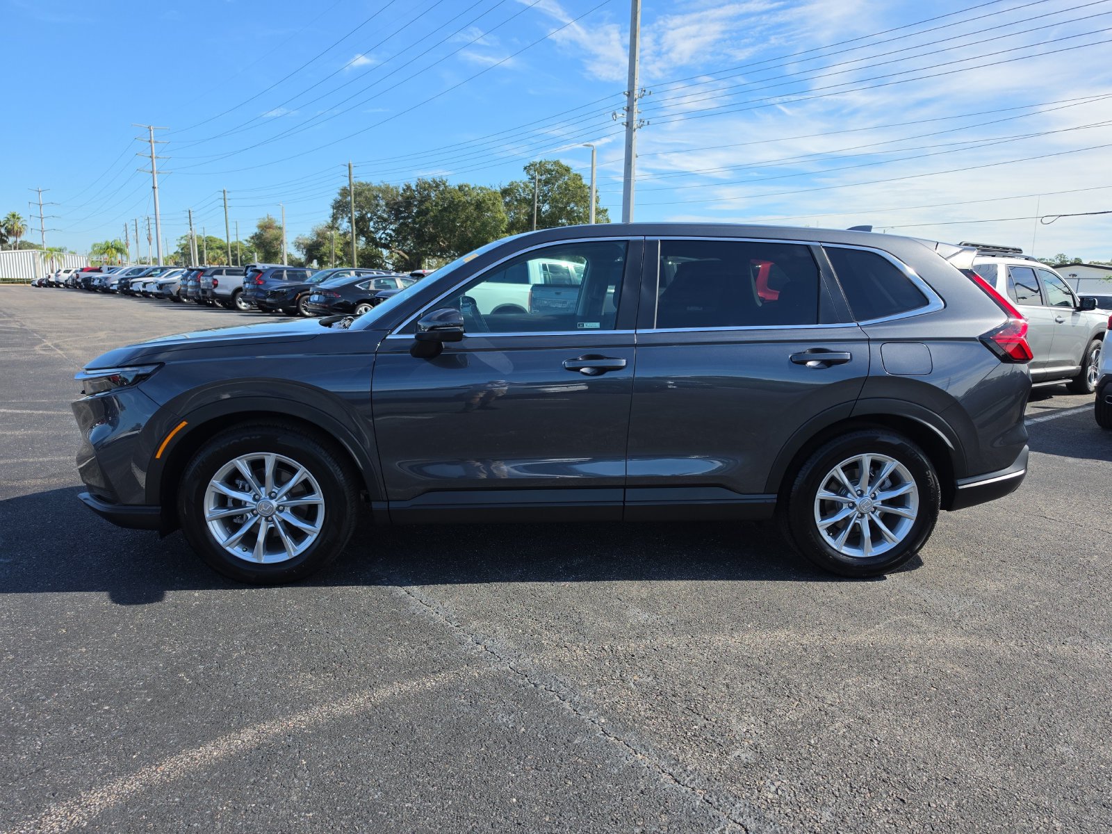 Used 2024 Honda CR-V EX image 5