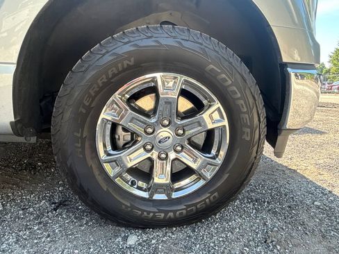 Used 2021 Ford F150 XLT w/ Equipment Group 302A High AWD/4WD image 10