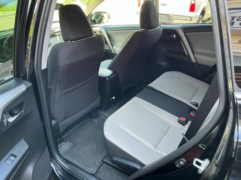 Used 2016 Toyota RAV4 XLE AWD/4WD image 18