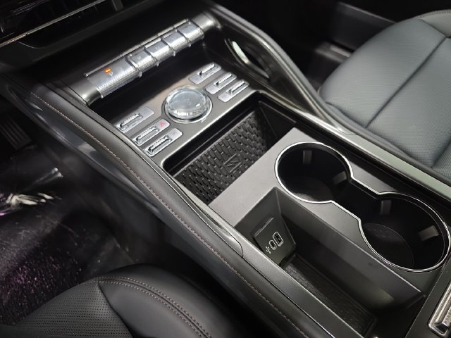 New 2026 Lincoln Nautilus Premier AWD/4WD image 22