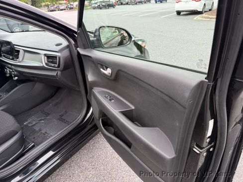 Used 2021 Kia Rio LX FWD image 9