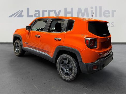 Used 2018 Jeep Renegade Sport w/ Power & Air Group image 3