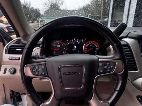 Used 2016 GMC Yukon XL Denali w/ Open Road Package image 29