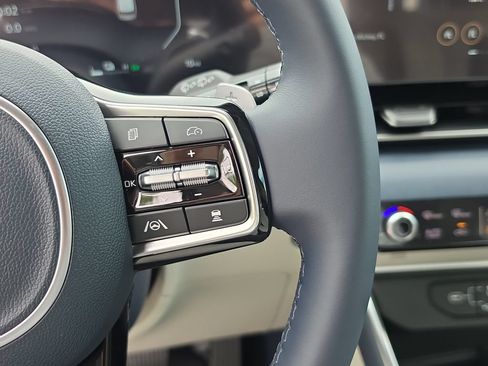 New 2026 Kia Carnival SX FWD image 33