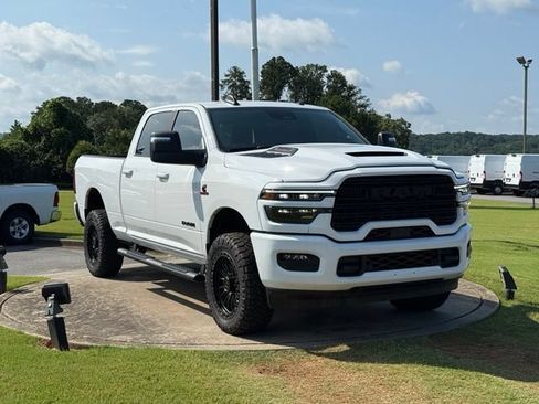New 2026 RAM 2500 Laramie w/ Night Edition AWD/4WD image 9