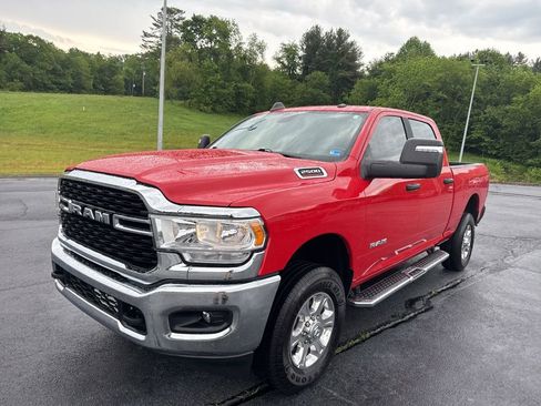 Used 2024 RAM 2500 Big Horn w/ Bed Utility Group AWD/4WD image 4