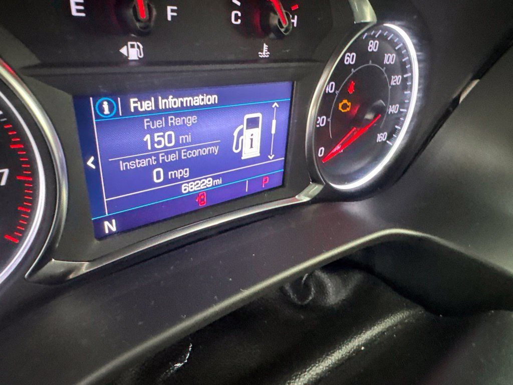 Used 2023 GMC Acadia SLE FWD image 13