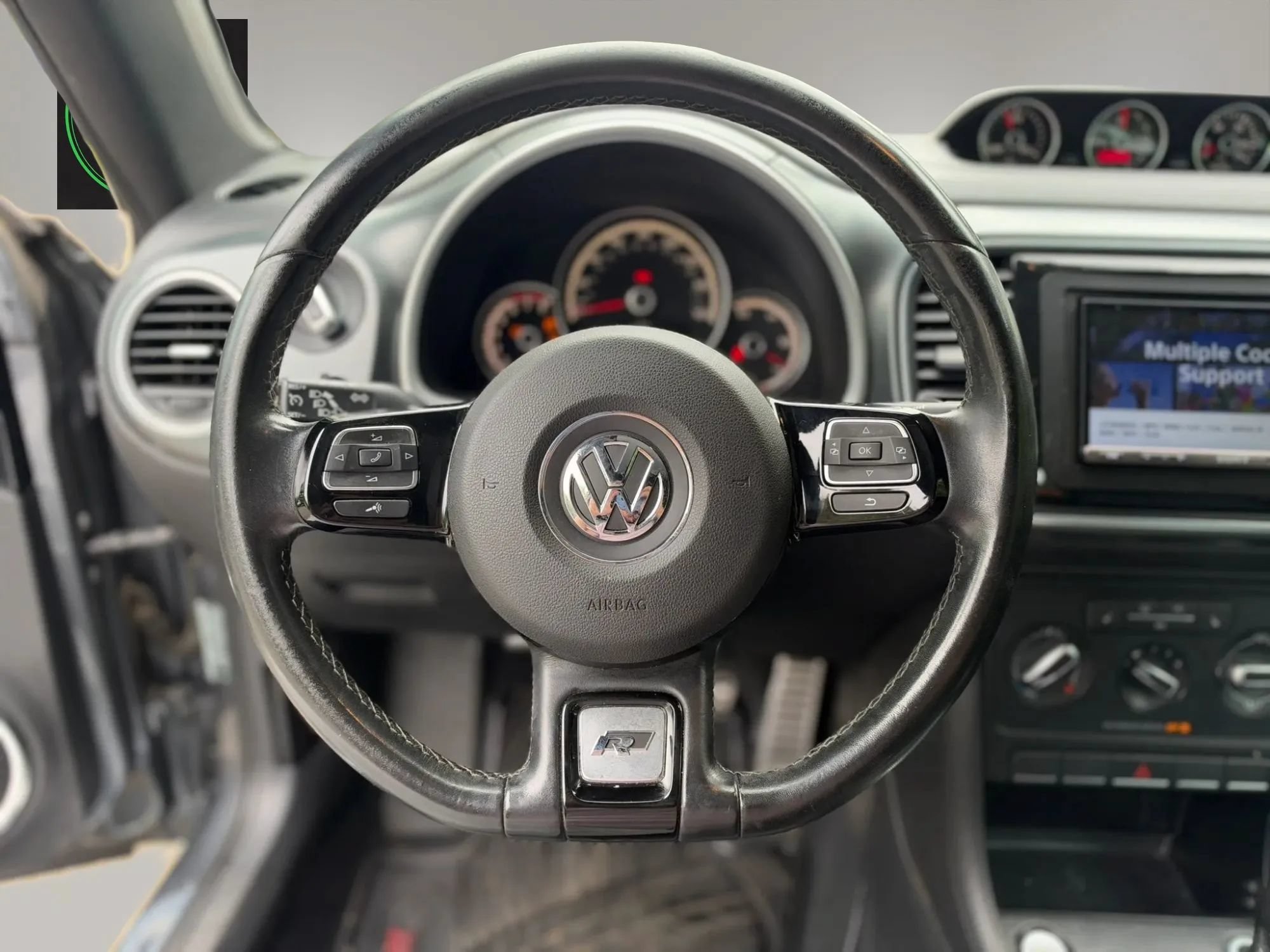 Used 2013 Volkswagen Beetle R-Line FWD image 14
