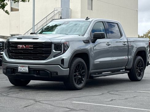 Used 2025 GMC Sierra 1500 Elevation w/ Preferred Package AWD/4WD image 9