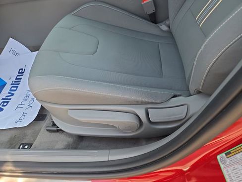Certified 2025 Hyundai Elantra Sport FWD image 24